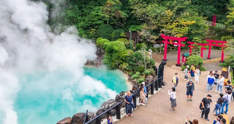 10 Destinasi Pemandian Air Panas Terbaik di Jepang